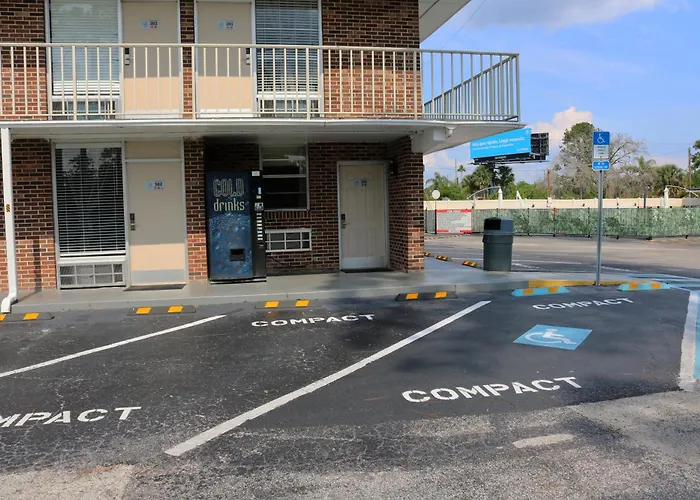 Pets Allowed Hotel Magic Key - Near Disney